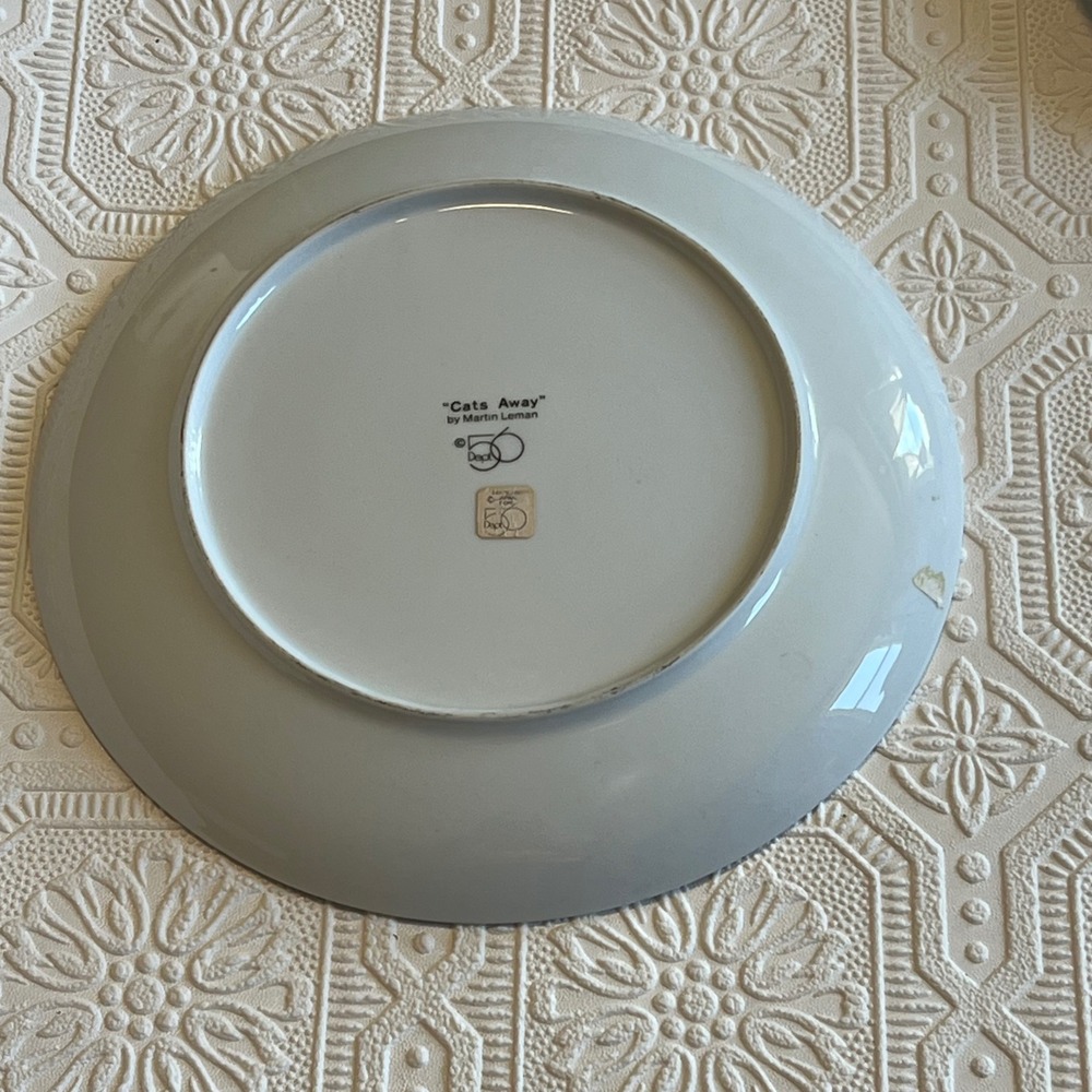 Dept 56 Cats Away Martin Leman Collector Plate Vintage Ginger Cat Beach Japan - Picture 2 of 4
